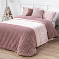 Couette en peau de mouton de Fleurs Rose Manterol